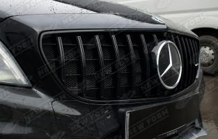 Решетка радиатора AMG GT черная Mercedes CLA C117/X117 с 2016 года