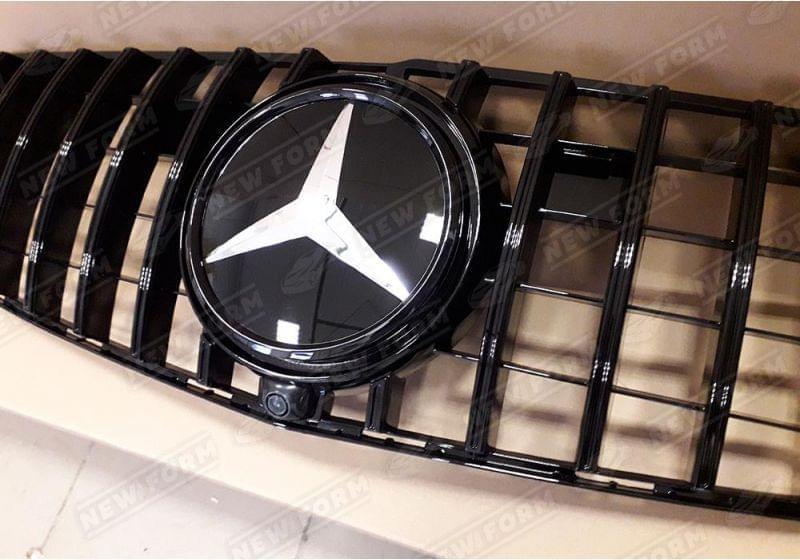 Решетка радиатора Panamerica черная Mercedes GL X166
