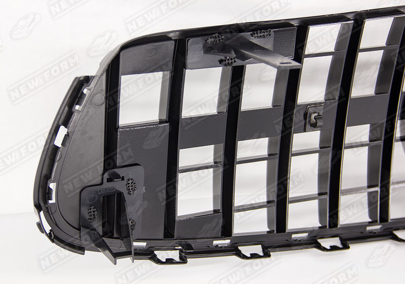 Решетка радиатора AMG GT черная Mercedes GLC X253 рестайлинг