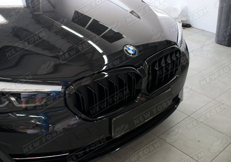 Решетка радиатора M5 черная BMW 5 series G30 рестайлинг