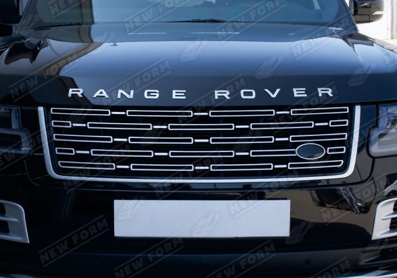 Решетка радиатора стиль 2023 серебро Range Rover Vogue 2017-2022