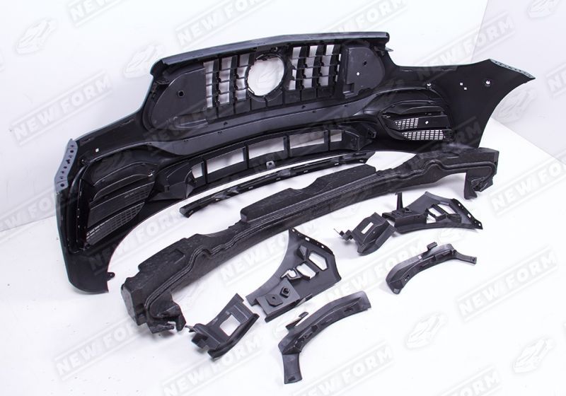 Передний бампер 6.3 AMG с черной решеткой радиатора Mercedes E-class W213 рестайлинг