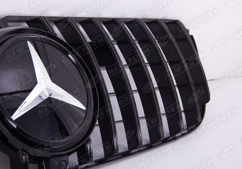 Решетка радиатора Panamerica черная Mercedes GLS X166