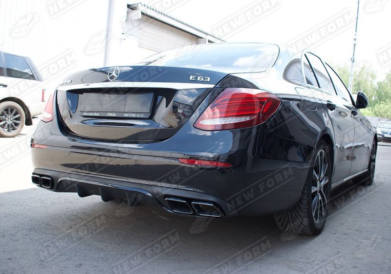 Диффузор с насадками 6.3 AMG черные Mercedes E-class W213 без AMG пакета