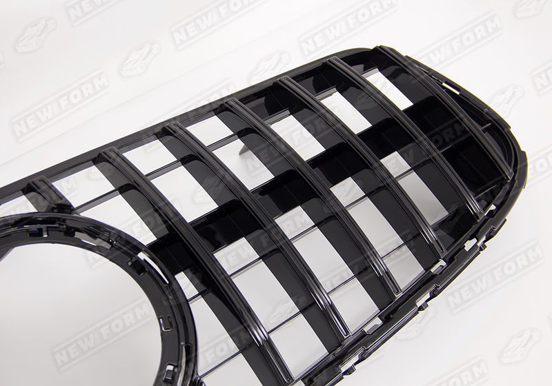 Решетка радиатора AMG GT черная Mercedes GLC X253 рестайлинг
