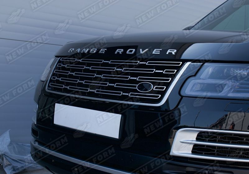 Решетка радиатора стиль 2023 серебро Range Rover Vogue 2017-2022