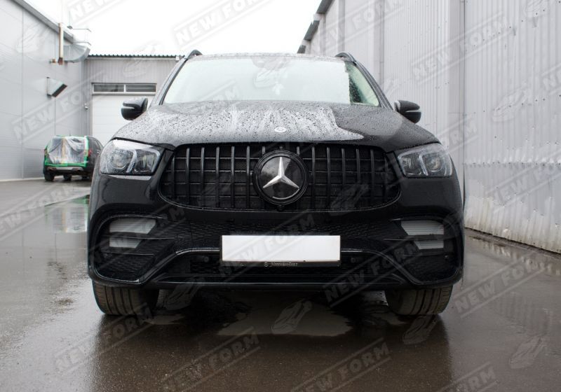 Передний бампер 6.3 AMG черный Mercedes GLE V167 рестайлинг