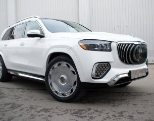 GLS167_ObvesMaybachWhite_1