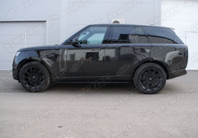 Пороги черный молдинг Range Rover Vogue с 2021 года